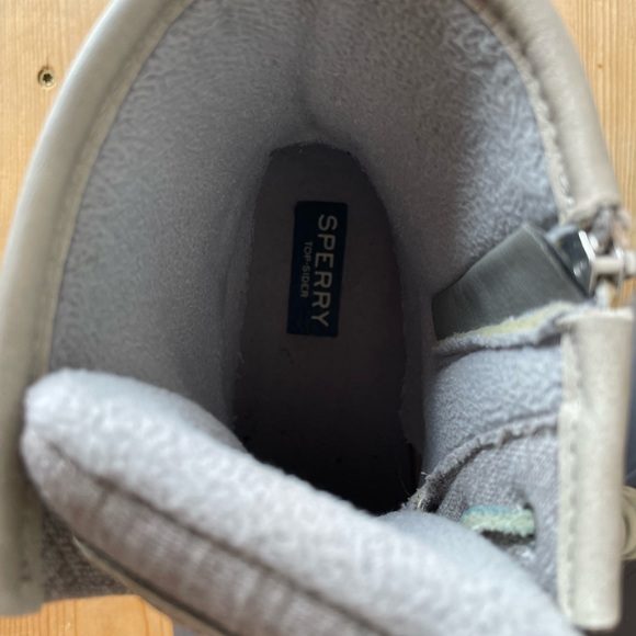 *SOLD* Sperry Turquoise and Gray Saltwater Duck Boots Size: 10 - Picture 8 of 11